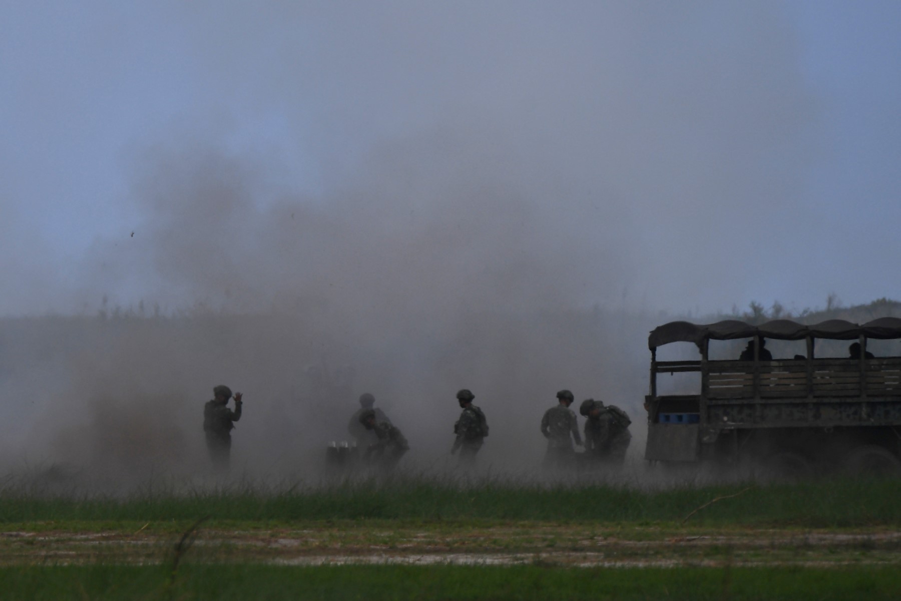 Us Philippine Troops Fire Rockets At Ship In Largest Ever Drills