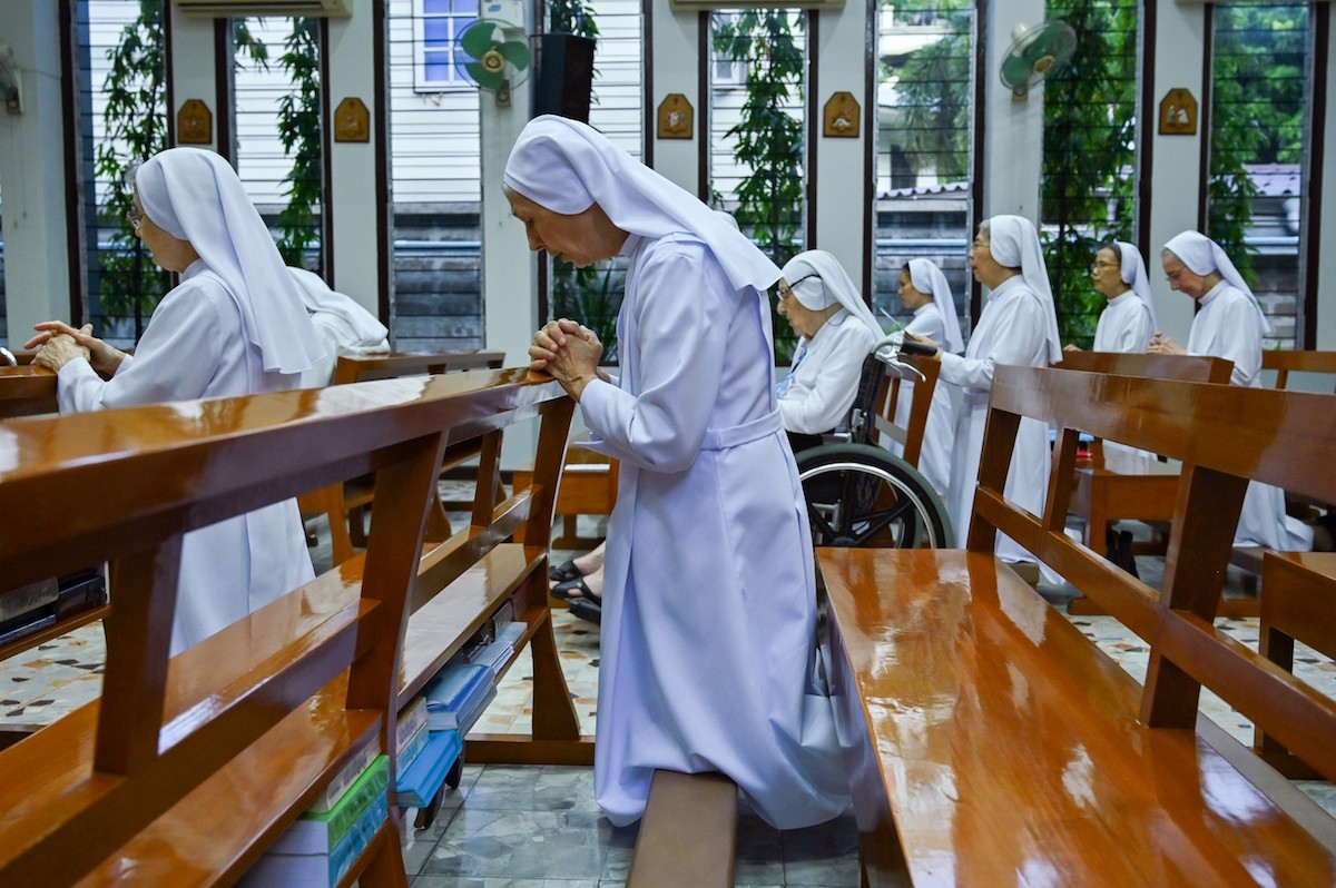 Thai Catholics wait in anticipation ahead of visit by Pope Francis ...