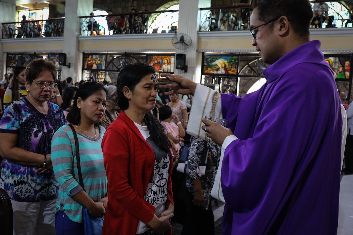 Ash Wednesday observance in Asia spooked by coronavirus Catholic News Phili...