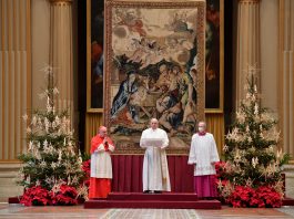 Pope Francis delivers his traditional Christmas Day Urbi et Orbi speech at the Vatican