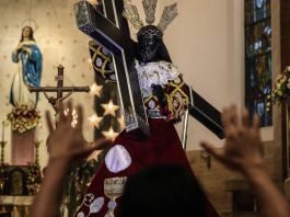 The image of the Black Nazarene is brought to the Manila Cathedral on Jan. 3, 2021. (Photo by Jire Carreon)
