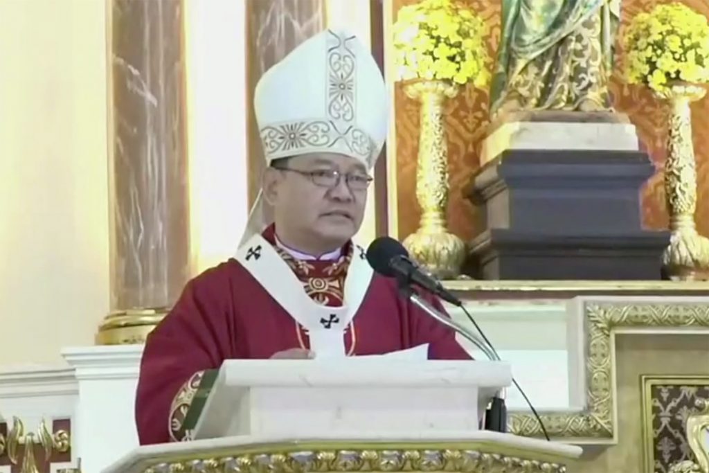Archbishop Ricardo Baccay speaks after receiving the pallium during Mass at the St. Peter Metropolitan Cathedral in Tuguegarao City on Jan,. 14, 2021. (Photo courtesy of the Archdiocese of Tuguegarao)