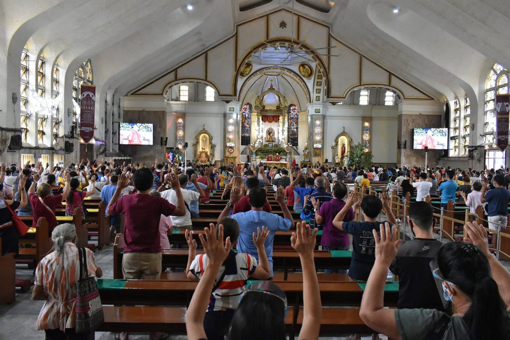 Devotees attend Mass inside the Quiapo Church in Manila on Jan. 5, 2021. (Photo courtesy of Quiapo Church via CBCP News)