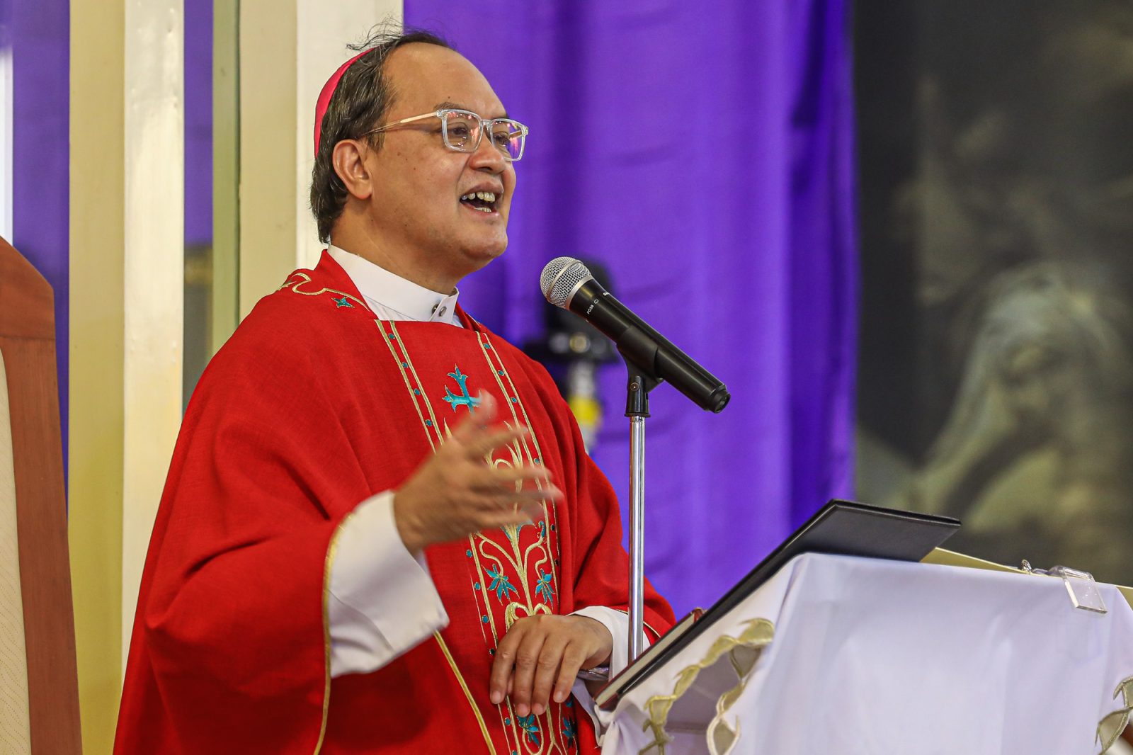 CBCP chief stresses 3-fold priority as synod begins | Catholic News ...