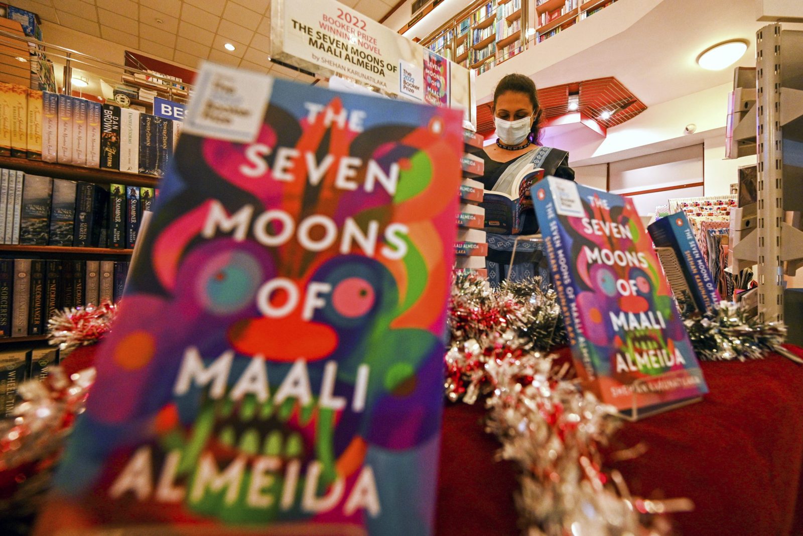 Sri Lanka welcomes Booker win for novel on civil war | Catholic News