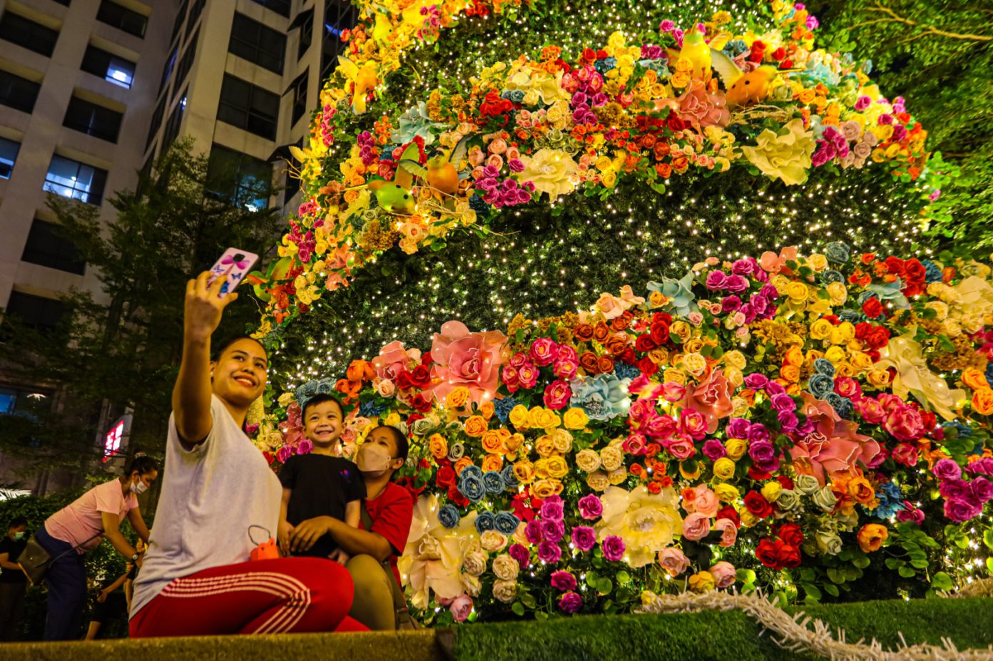 Photos Philippines’ Christmas business is on Catholic News