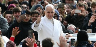 Pope at Audience: Lay people help Church reach all and promote peace