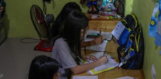 Child rights groups push platform accountability instead of under-18 ban
