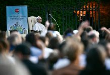 A rosary in the Vatican for ‘peace for all the children in the world’