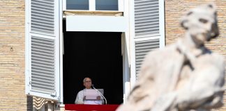 Pope: May we pray for the intercession of the Virgin Mary for world peace